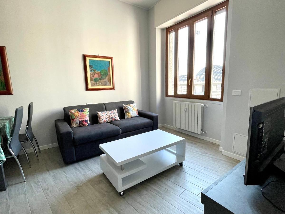 Enzo Appartement Milaan Buitenkant foto