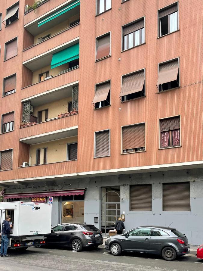 Enzo Appartement Milaan Buitenkant foto