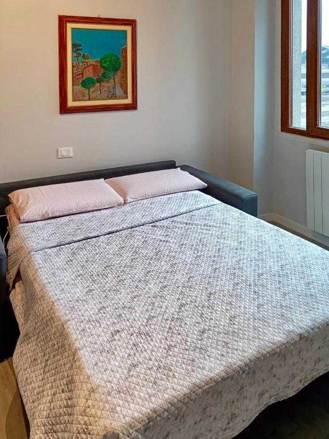 Enzo Appartement Milaan Buitenkant foto